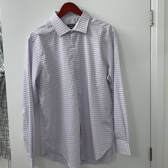 Van Heusen Dress Shirt. Size 17 34/35. - Picture 8 of 8